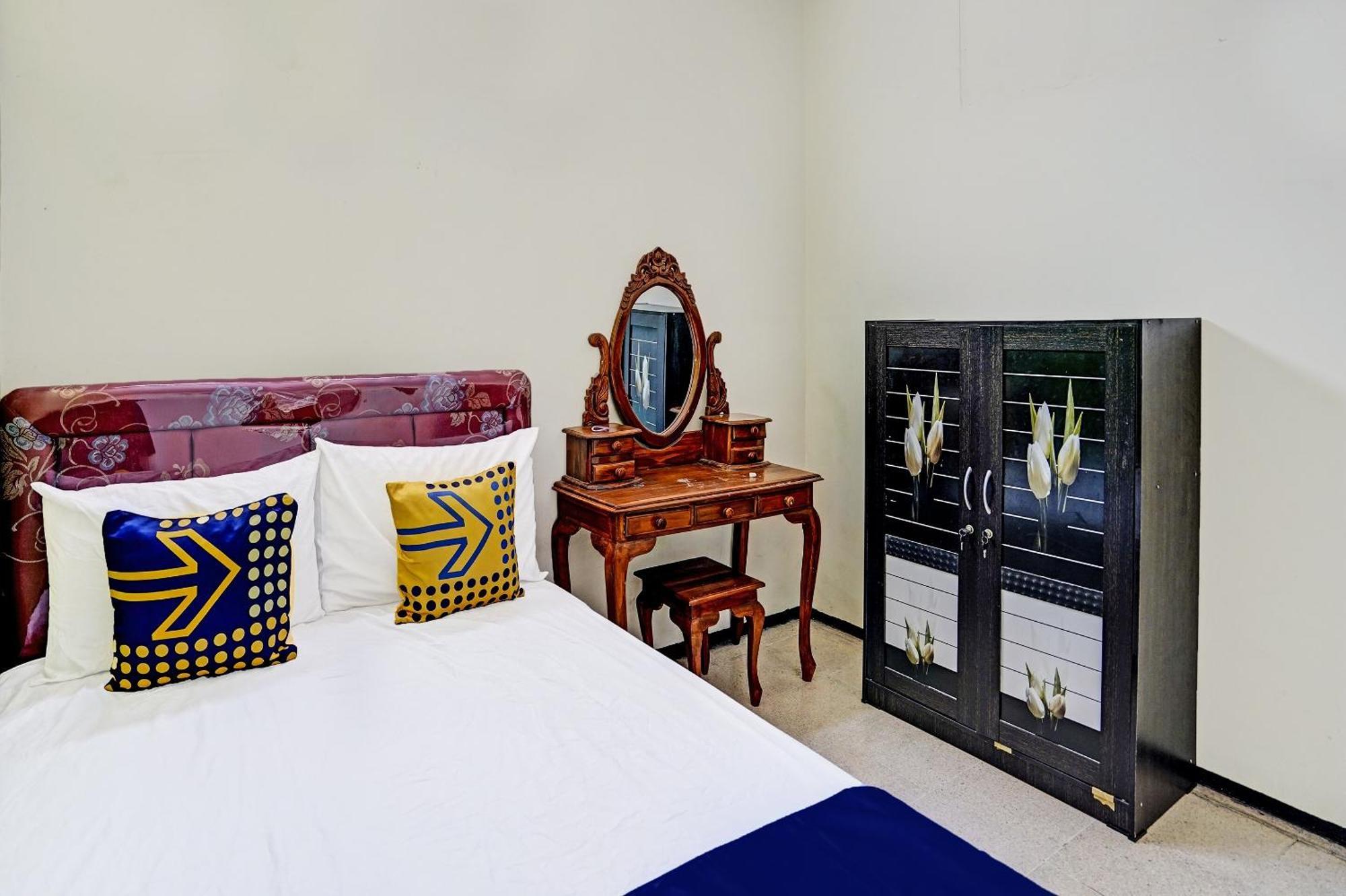 Mojokerto Spot On 91716 Kost Yy Syariah酒店 外观 照片